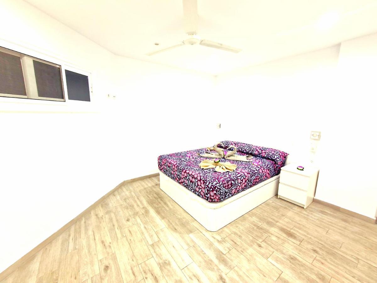 Luxury San Marino Apartment & Pool View Лос-Крістіанос Екстер'єр фото