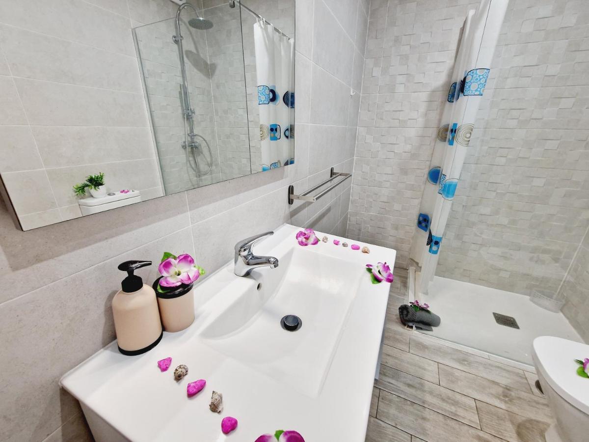 Luxury San Marino Apartment & Pool View Лос-Крістіанос Екстер'єр фото